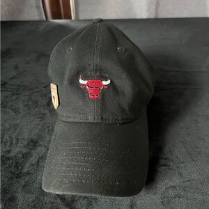 Vintage 2000s New Era 9twenty Chicago Bulls 6x NBA Champions Hat